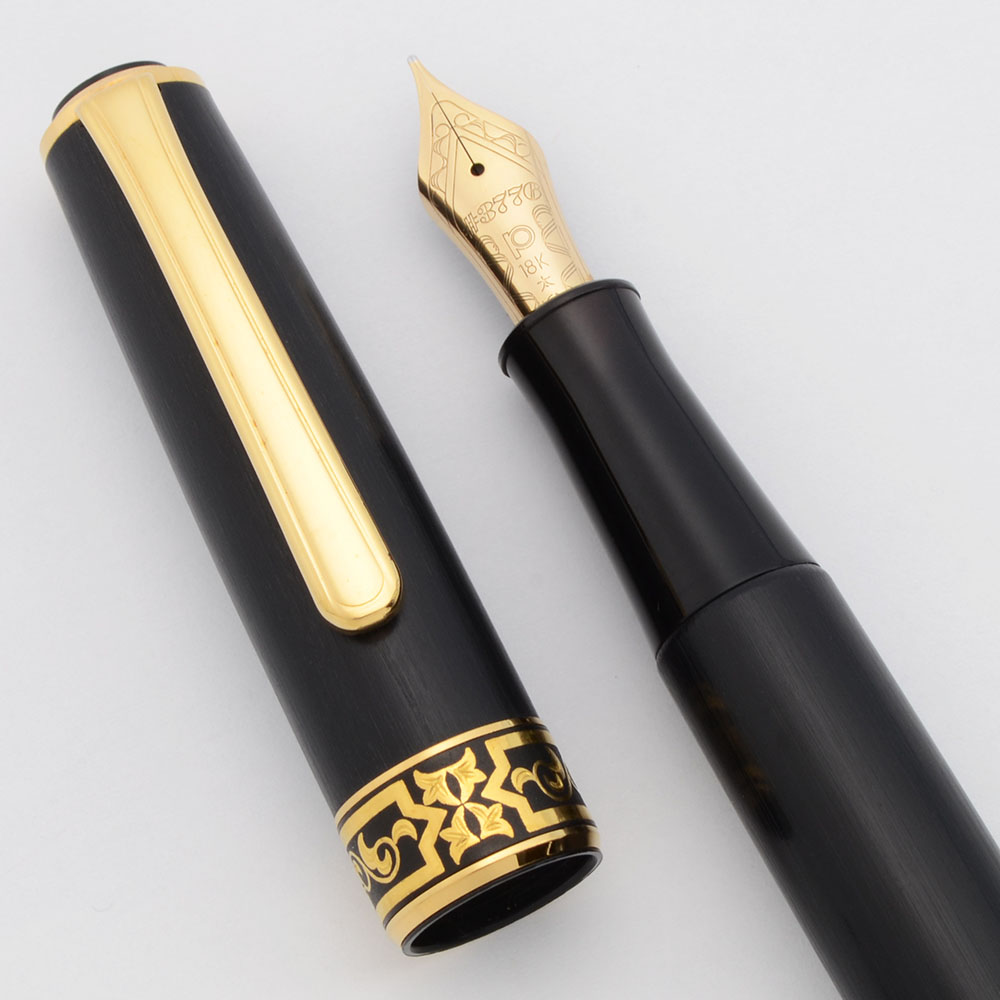 Platinum Higo Zogan Fountain Pen (1980s) - Black w Gold Trim, C/C